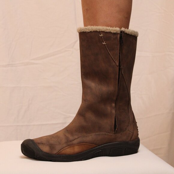 KEEN WOMEN'S BROWN LEATHER ZIP WINTER BOOTS - Picture 2 of 10